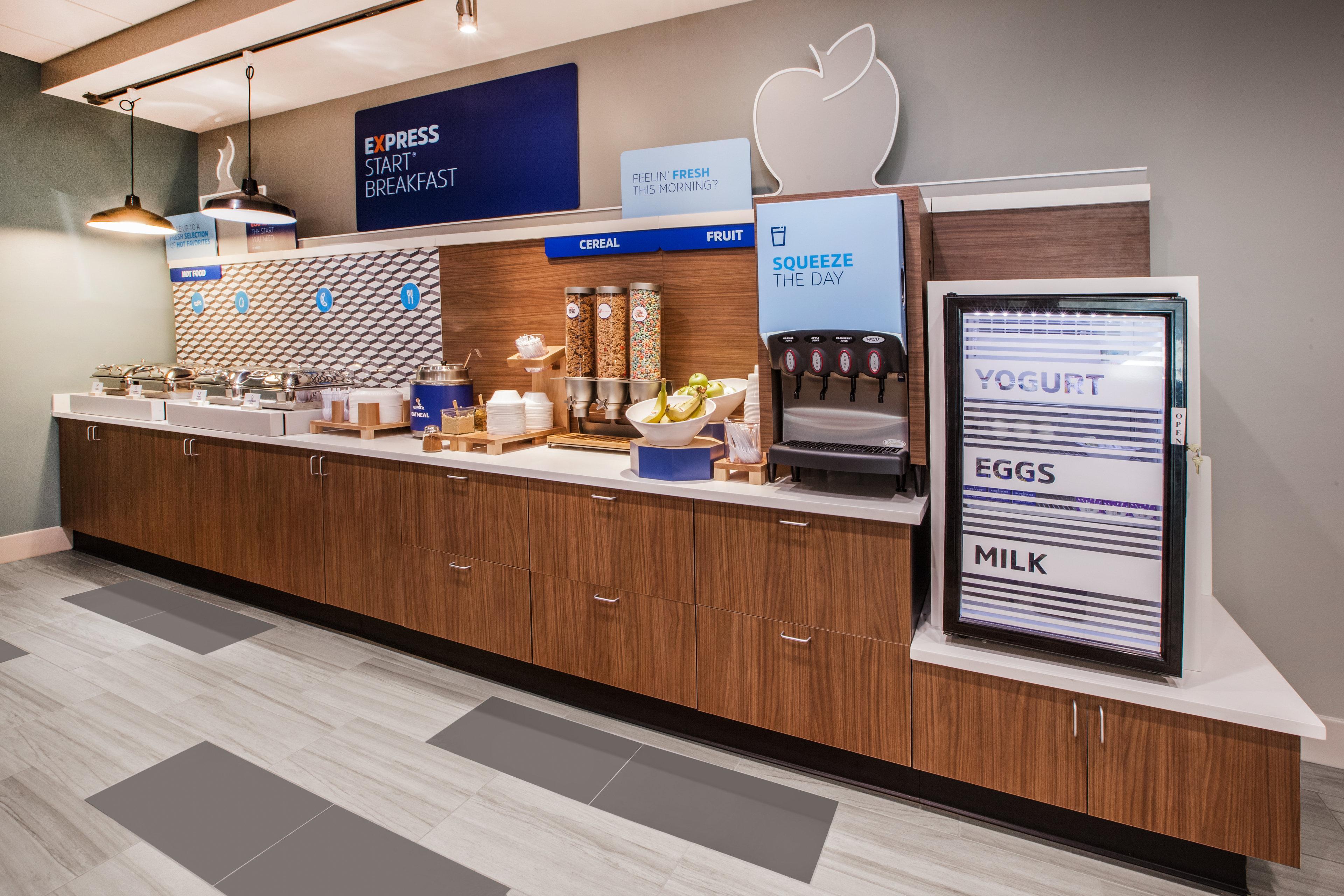 Holiday Inn Express & Suites - Columbus Airport East By Ihg Экстерьер фото