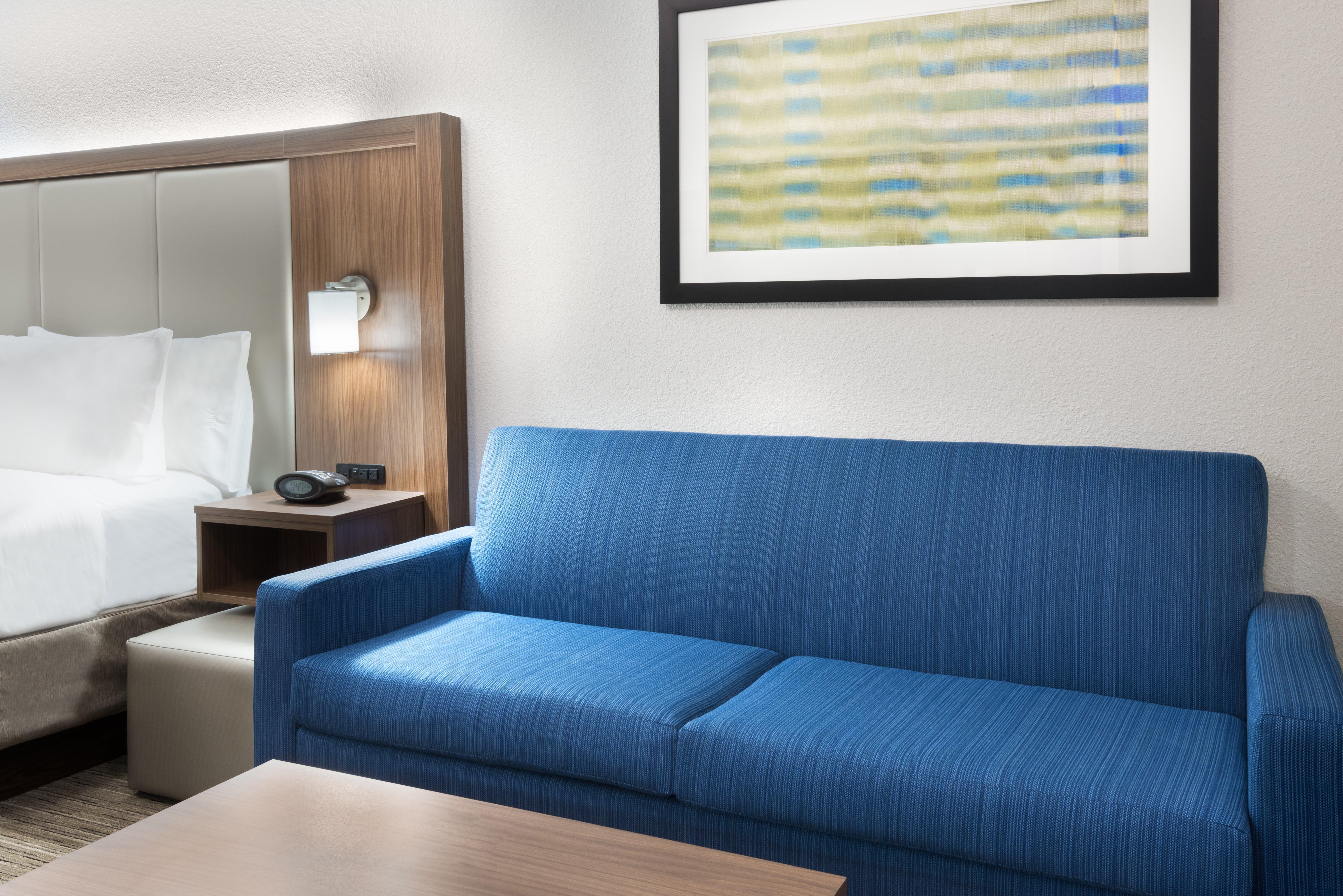 Holiday Inn Express & Suites - Columbus Airport East By Ihg Экстерьер фото