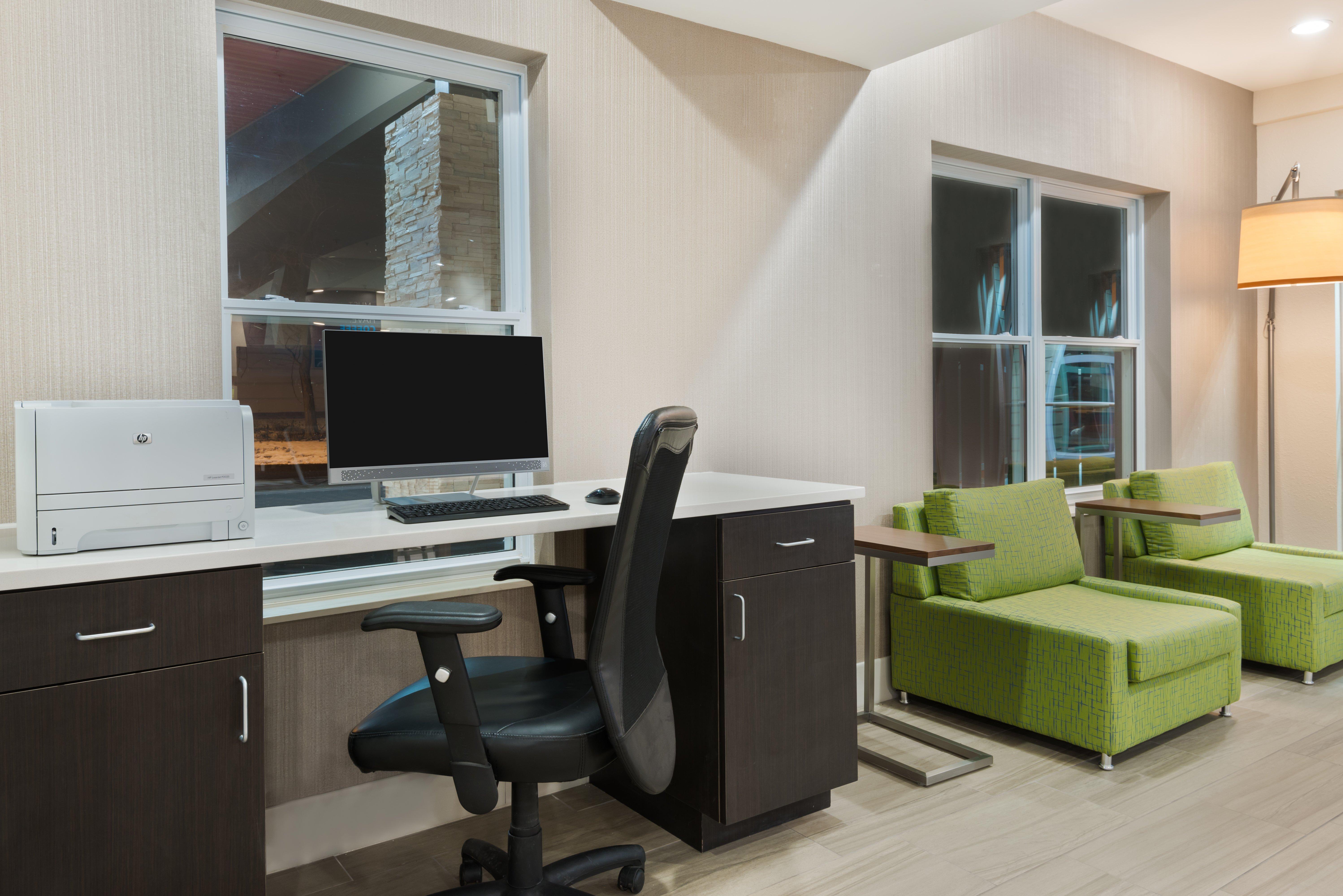 Holiday Inn Express & Suites - Columbus Airport East By Ihg Экстерьер фото